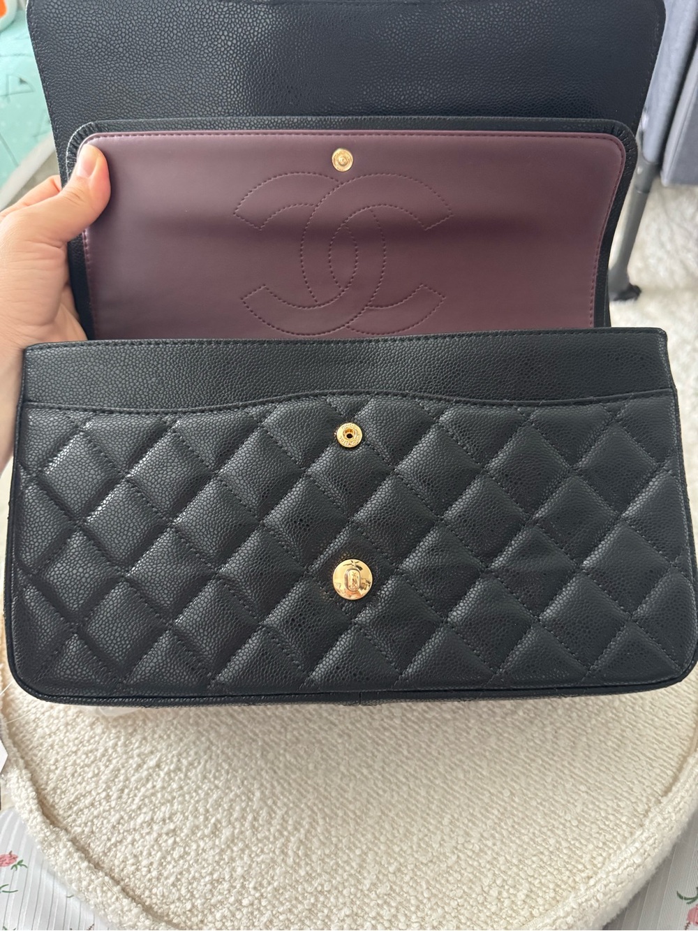 Chanel Classic Flap Bag with Caviar Leather - Picture 6 of 16